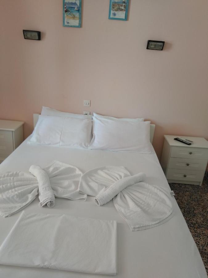 Rooms Apostolis Patitiri Eksteriør bilde